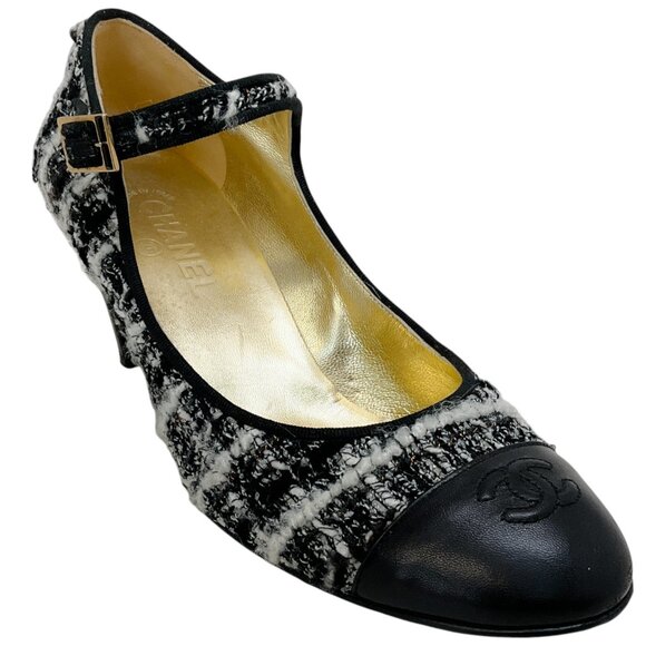 Chanel Black / White Tweed Cap Toe Mary Jane Pumps - Picture 1 of 6